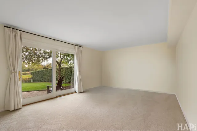 $525,000 | 810 Harvest Drive, Lake Zurich, IL 60047