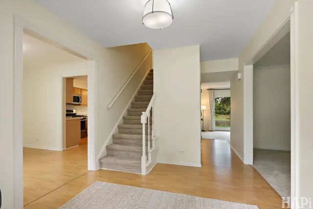 $525,000 | 810 Harvest Drive, Lake Zurich, IL 60047