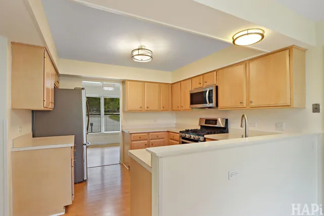 $525,000 | 810 Harvest Drive, Lake Zurich, IL 60047