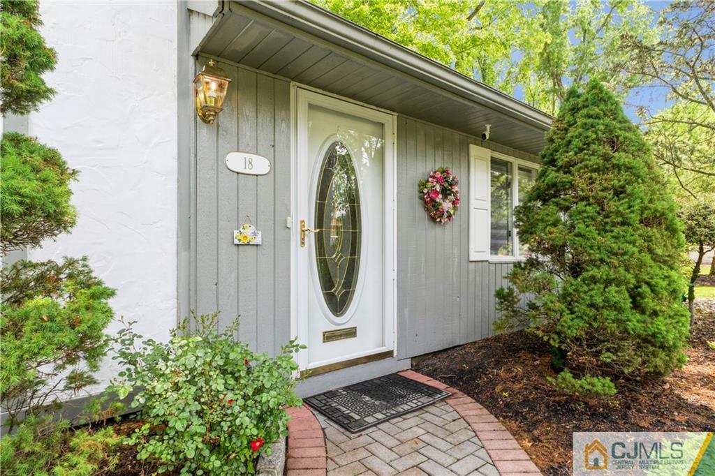 18 Frances Road Edison, NJ 08820 - Photo 4 of 29