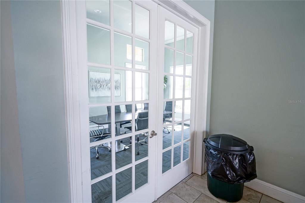 6250 Southwest 89th Ln Road Ocala, FL 34476 - Photo 63 of 71 a view of balcony with potted plants