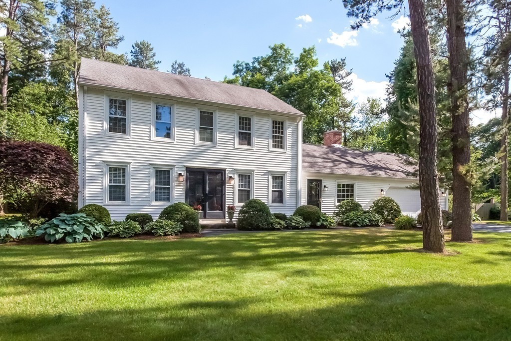 65 Metacomet Road Longmeadow, MA 01106 - Photo 1 of 30 Gallery Image 1