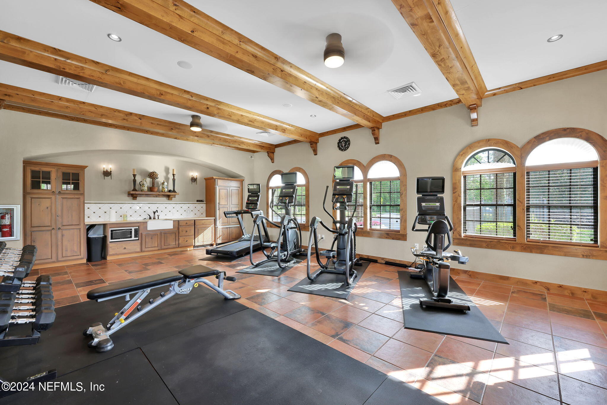 137 Castlegate Lane St. Johns, FL 32259 - Photo 61 of 65 a view of a room with gym equipment