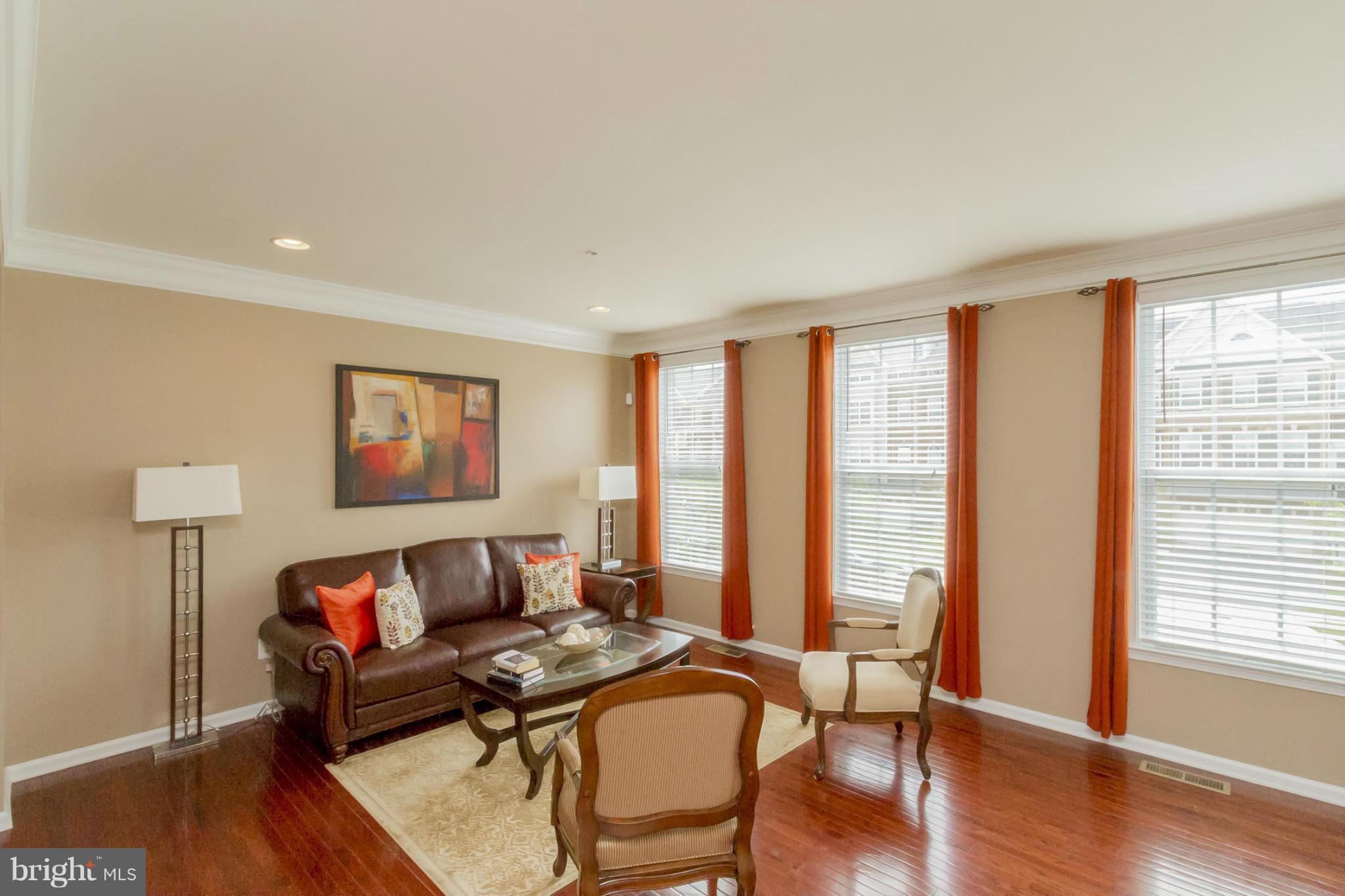 4023 Ranch Road Upper Marlboro, MD 20772 - Photo 6 of 29 Living Room