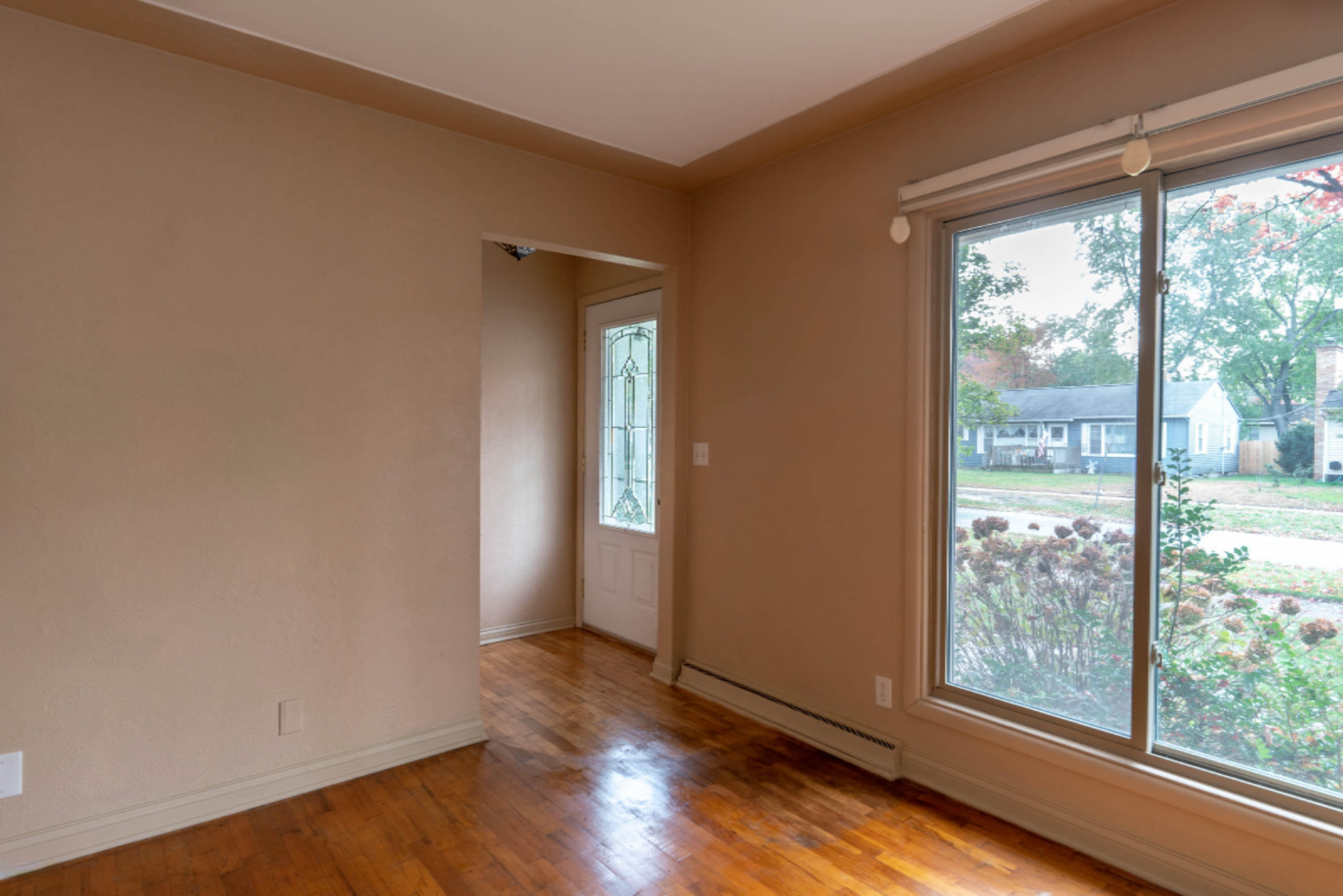 3097 Eastland Road Muskegon, MI 49441 - Photo 13 of 41 3097 Eastland (Roosevelt Park)-17