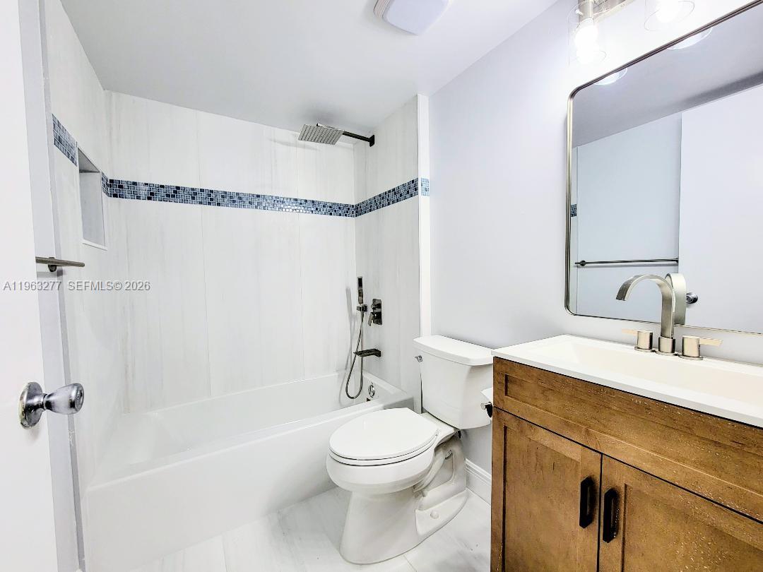 5701 Riverside Drive, Unit 201B6 Coral Springs, FL 33067 - Photo 13 of 23