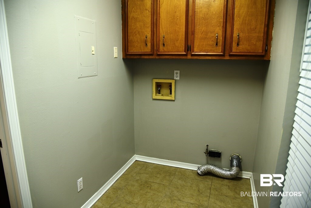 2423 West Road Mobile, AL 36693 - Photo 12 of 21