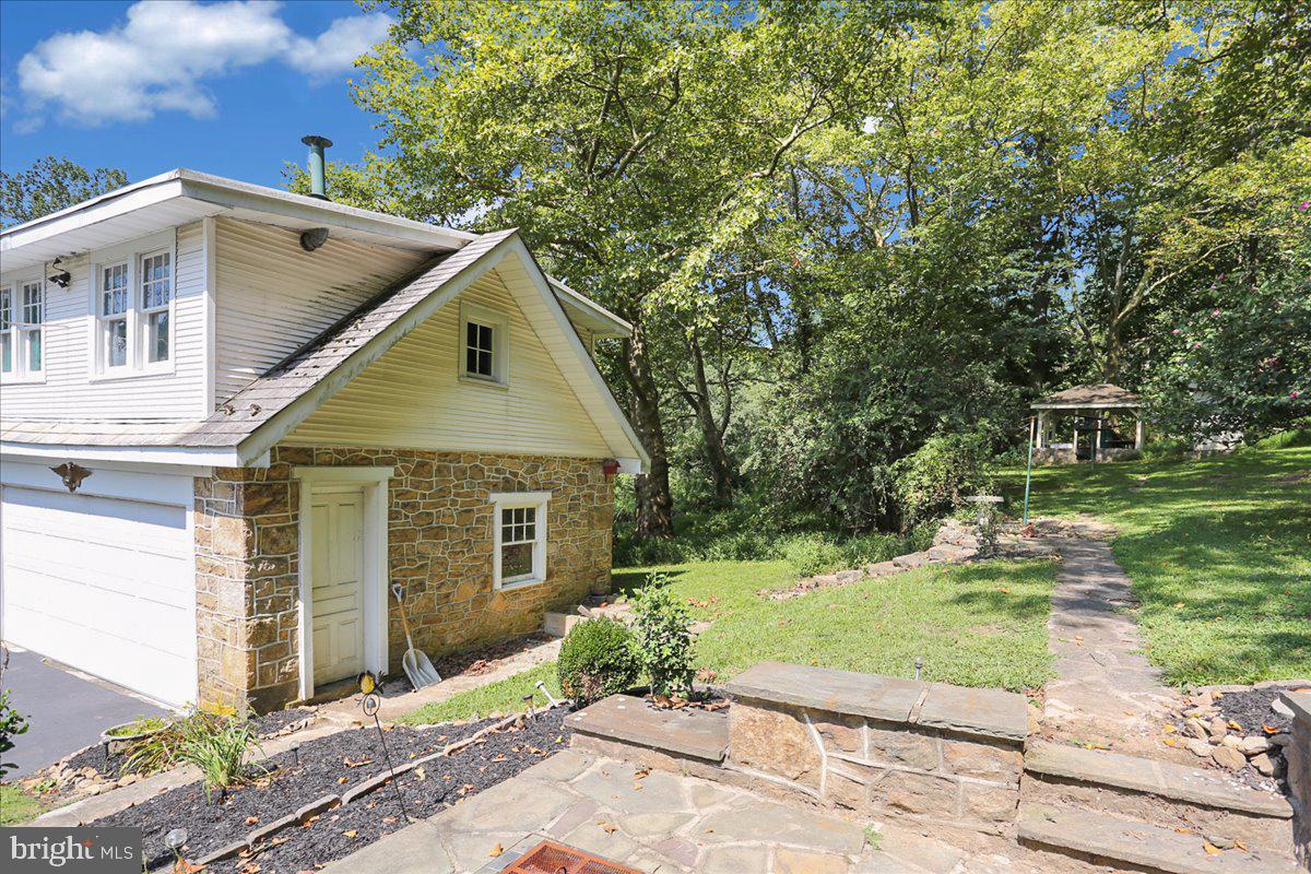 109 Angora Road Reading, PA 19606 - Photo 8 of 33