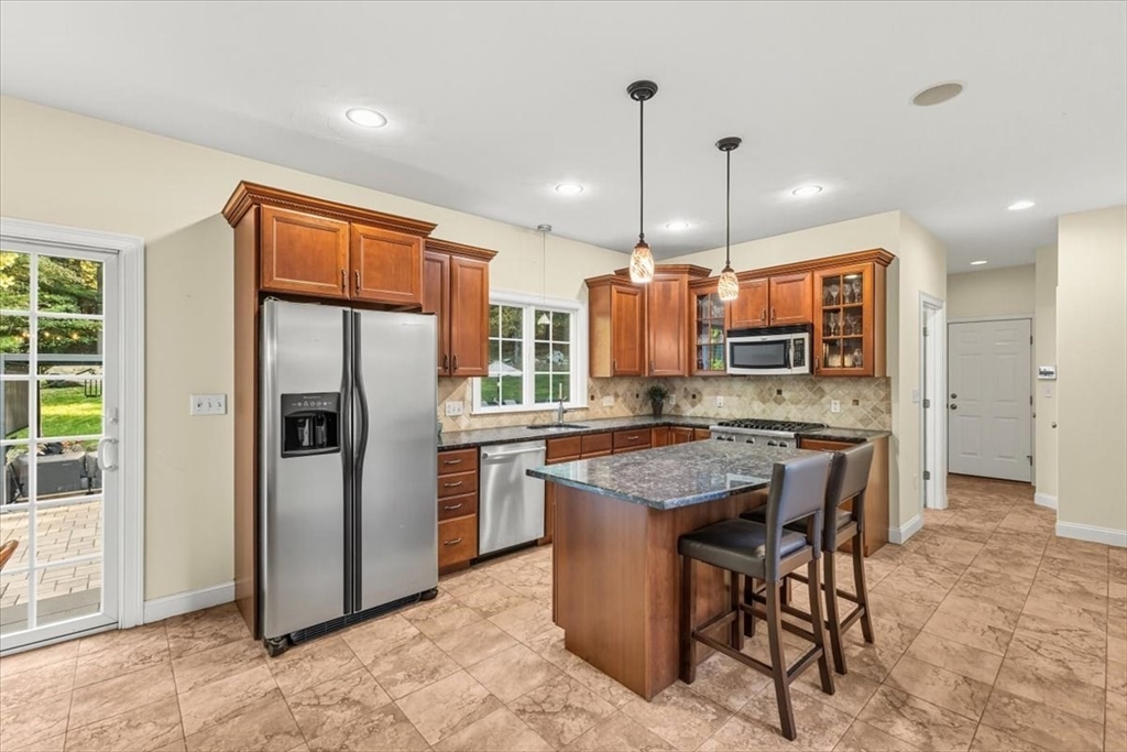 3 Hidden Ridge Road Lakeville, MA 02347 - Photo 4 of 42 Gallery Image 4