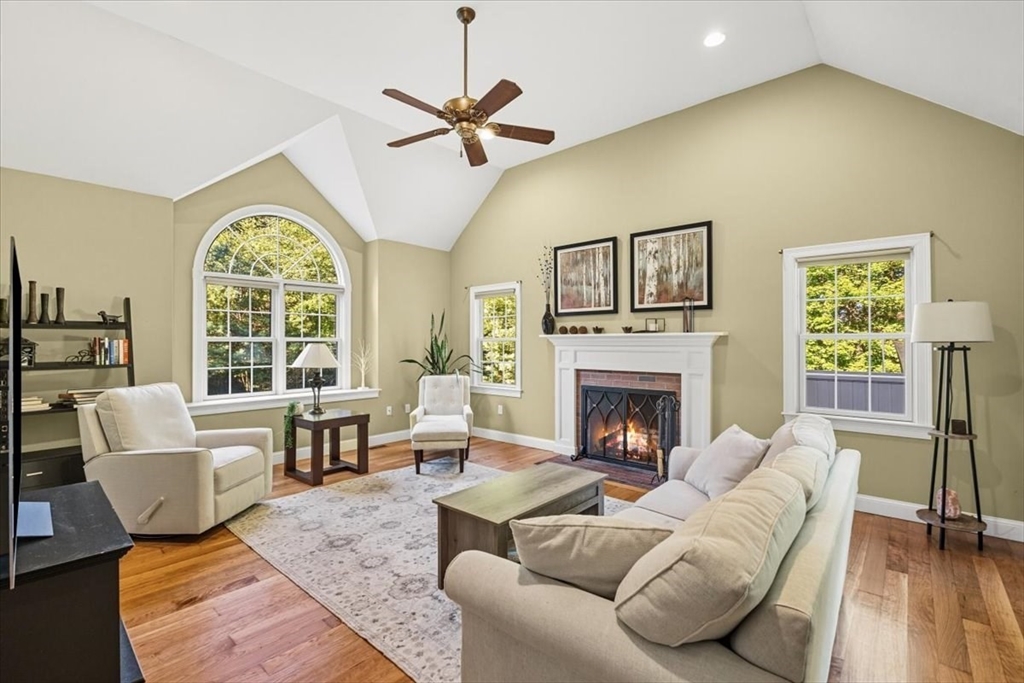 3 Hidden Ridge Road Lakeville, MA 02347 - Photo 8 of 42 Gallery Image 8
