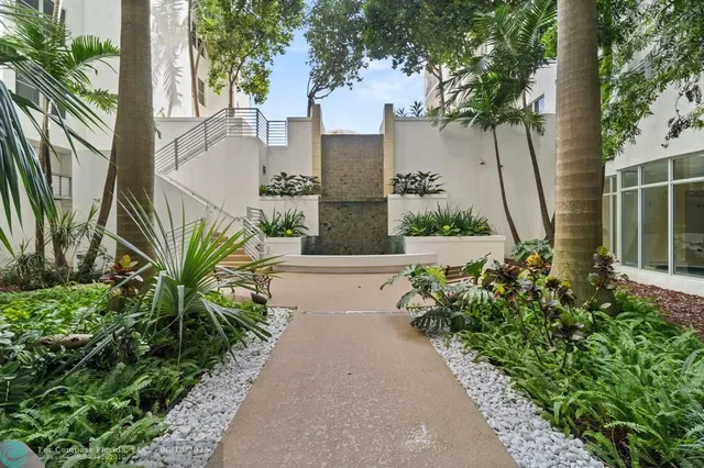 $350,000 | 1830 Radius Drive, Unit 605, Hollywood, FL 33020