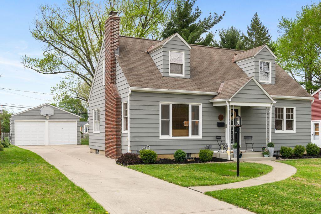 540 East Beaumont Road Columbus, OH 43214 - Photo 2 of 21 Beaumount 1