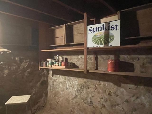 42943 Road 114 Dinuba, CA 93618 - Photo 30 of 40 a view of a street sign