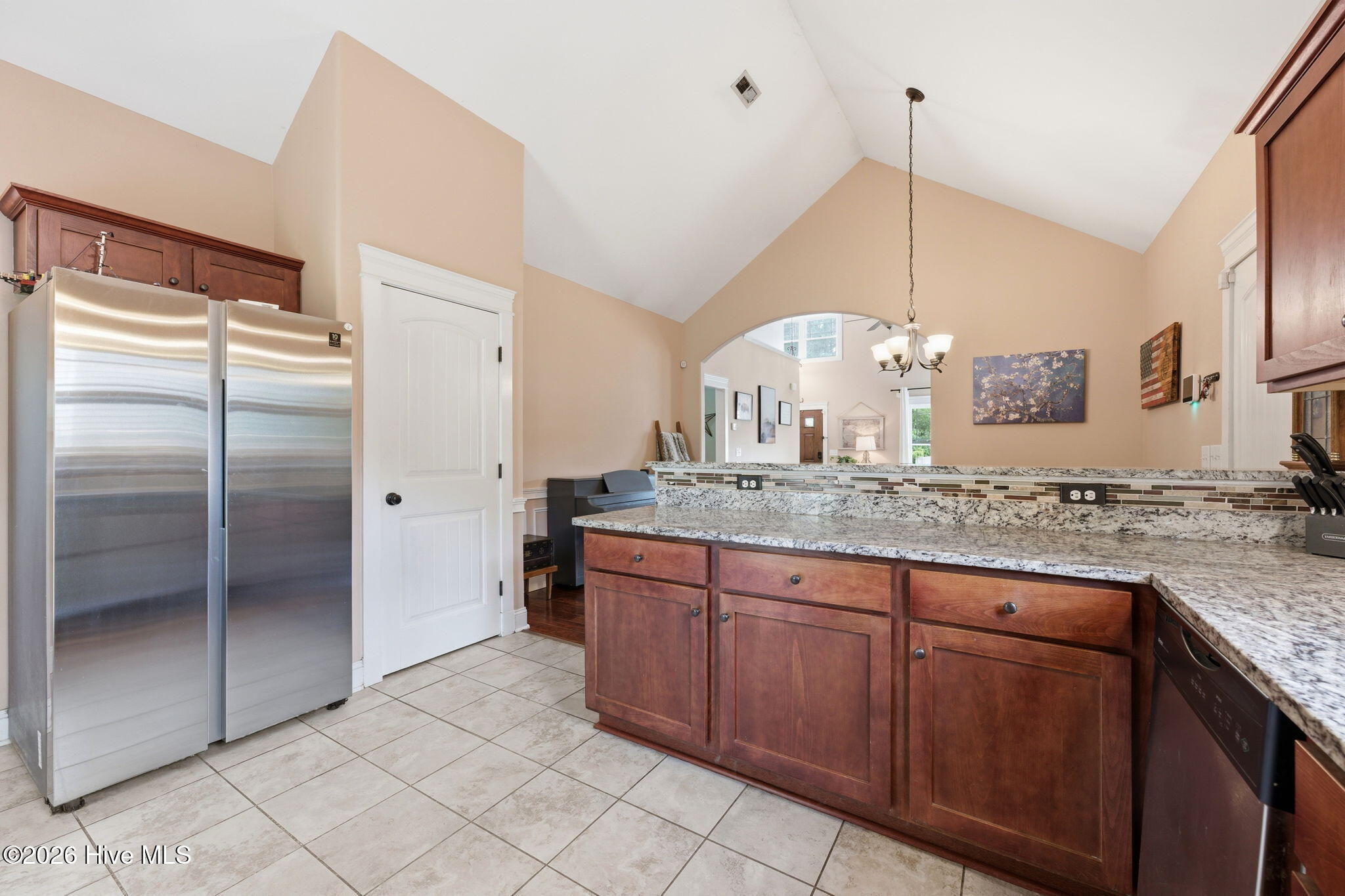 200 Station House Road New Bern, NC 28562 - Photo 13 of 40 Kitchen & Pantry