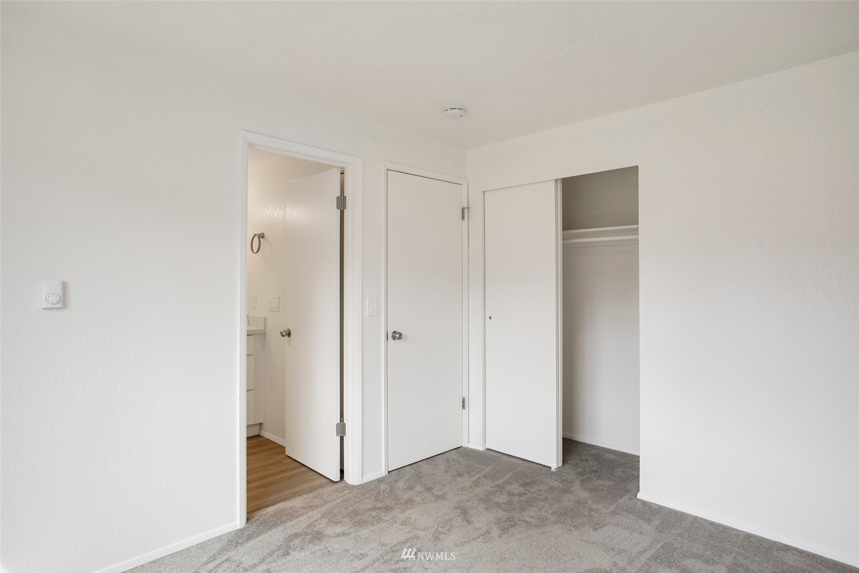 10201 17th Avenue Southwest Seattle, WA 98146 - Photo 24 of 25 a view of an empty room