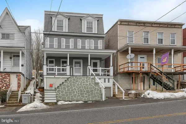 $179,900 | 201 Market Street, Cumbola, PA 17930