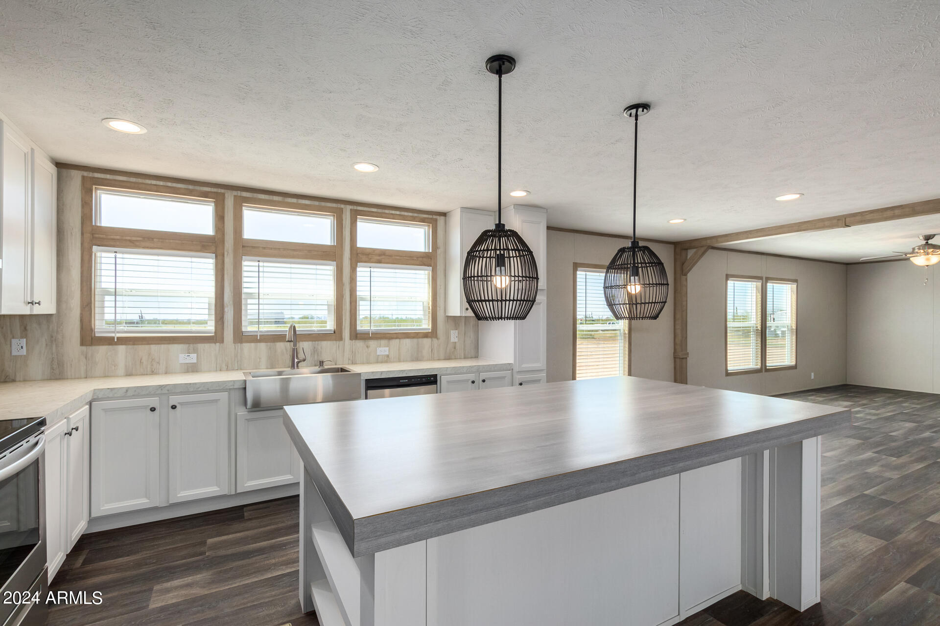 8586 North Diffin Road Florence, AZ 85132 - Photo 8 of 51 08 - Diffin