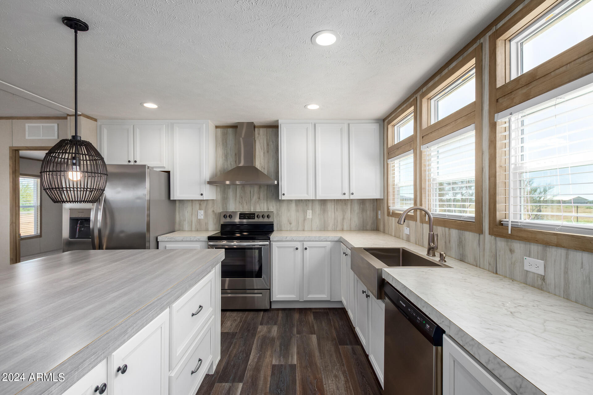 8586 North Diffin Road Florence, AZ 85132 - Photo 9 of 51 09 - Diffin