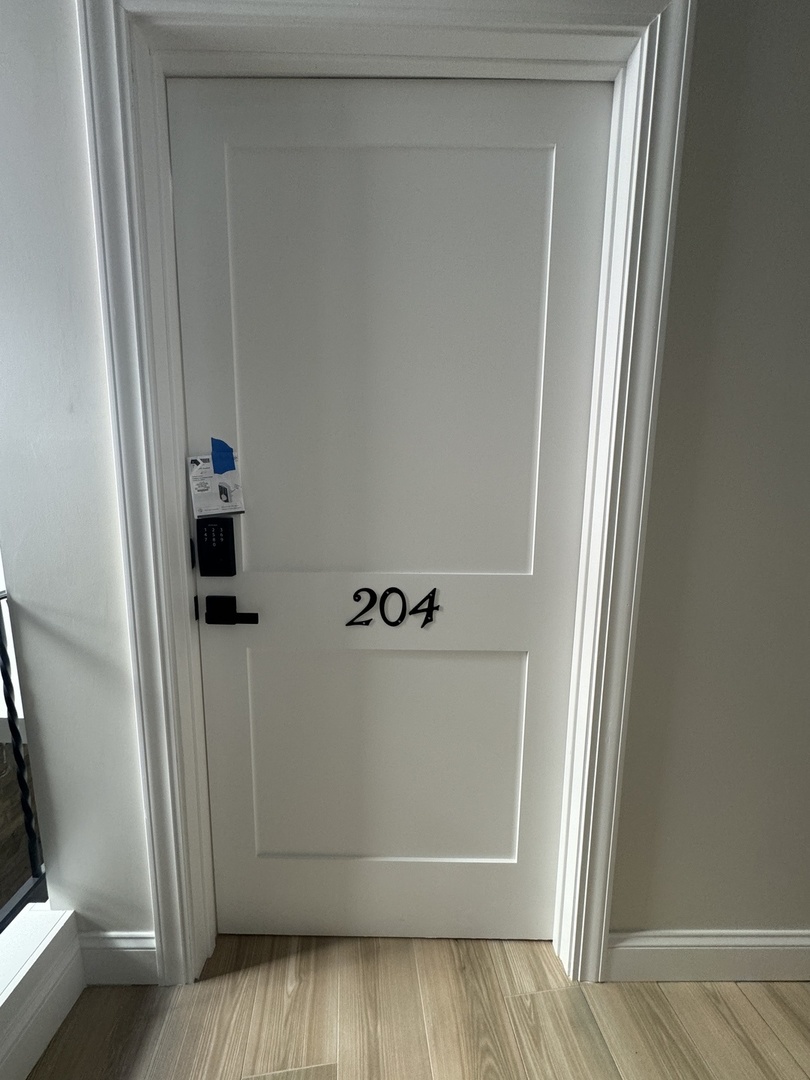 601 Green Bay Road, Unit 204 Wilmette, IL 60091 - Photo 2 of 13