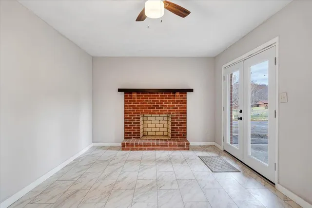 $369,000 | 58 Lakeland Circle, Troutville, VA 24175