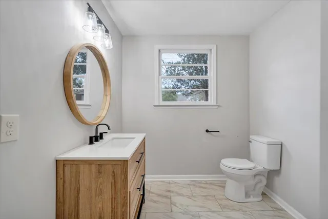 $369,000 | 58 Lakeland Circle, Troutville, VA 24175