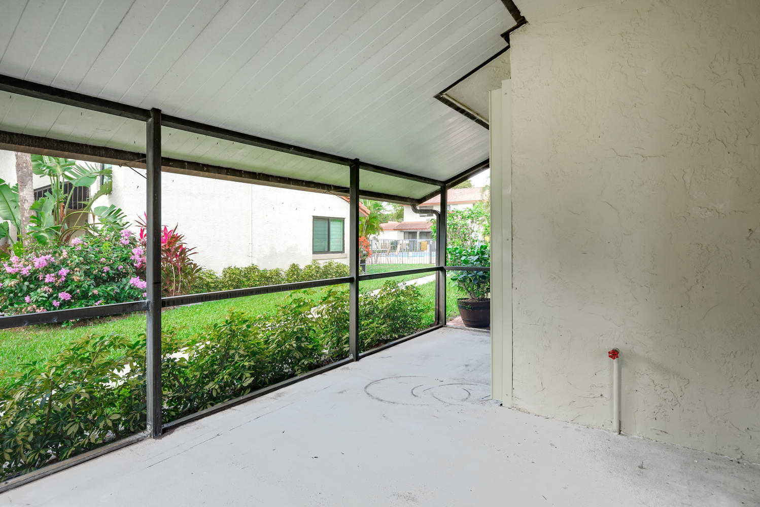 7200 Northwest 2nd Avenue, Unit 76 Boca Raton, FL 33487 - Photo 15 of 29 Must See Property-large-015-009-Enclosed