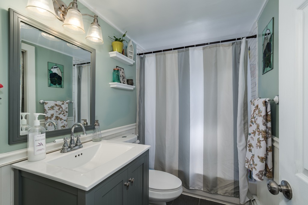 66 Darnell Road Worcester, MA 01606 - Photo 14 of 30 Gallery Image 14