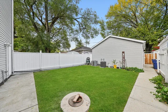 $2,500 | 5108 West 24th Place, Unit 2, Cicero, IL 60804