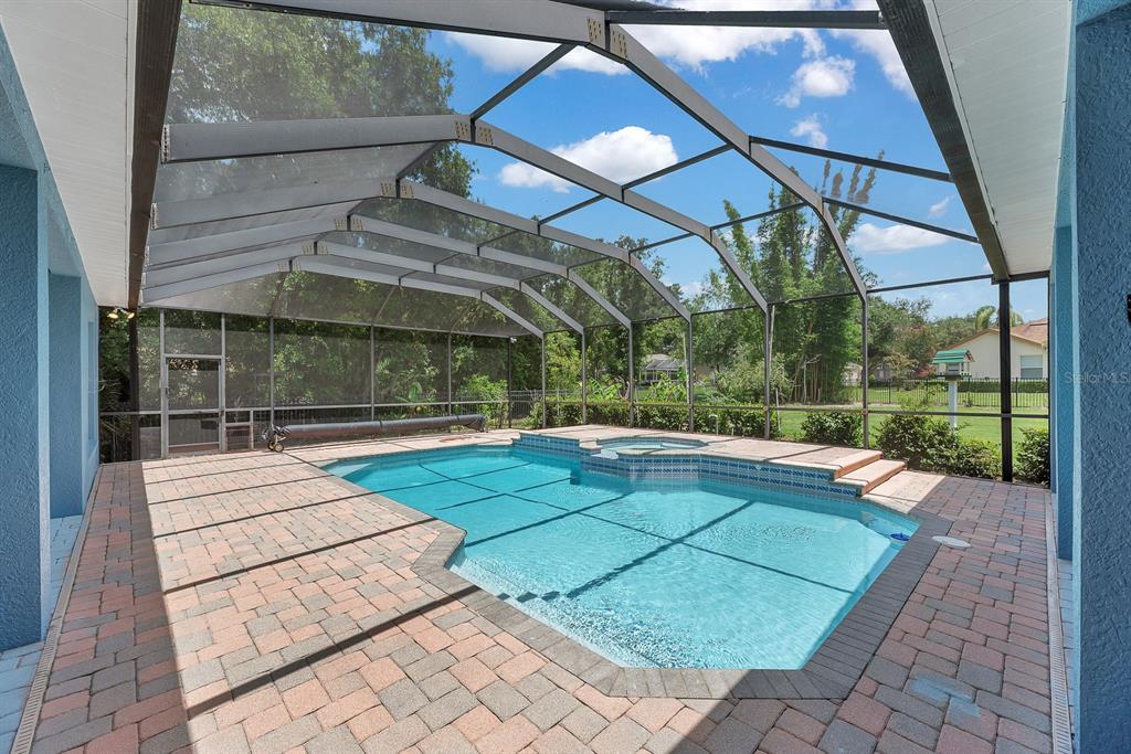 6023 Kestrel Point Avenue Lithia, FL 33547 - Photo 32 of 47