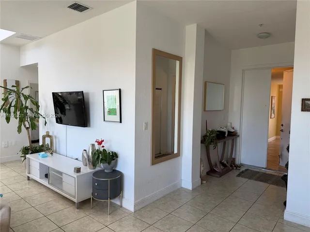 $4,650 | 107 Mendoza Avenue, Unit PH, Coral Gables, FL 33134