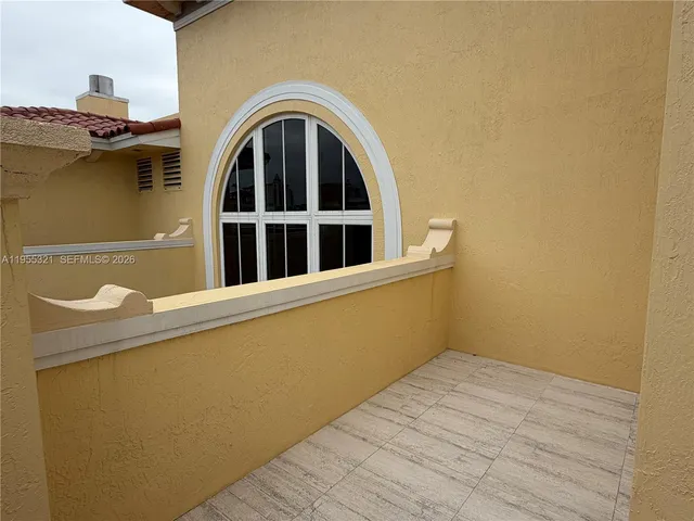 $4,650 | 107 Mendoza Avenue, Unit PH, Coral Gables, FL 33134