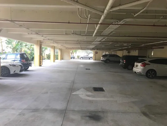 $4,650 | 107 Mendoza Avenue, Unit PH, Coral Gables, FL 33134