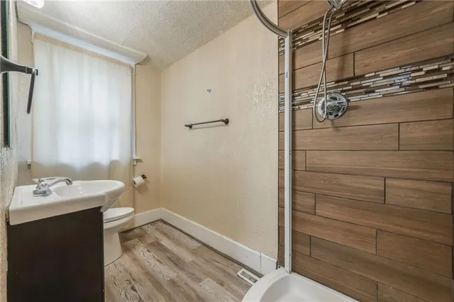 $305,000 | 3810 Wyandotte Street, Kansas City, MO 64111