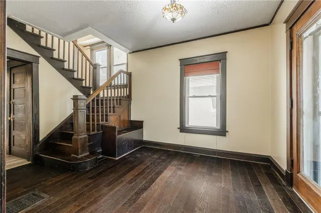 $305,000 | 3810 Wyandotte Street, Kansas City, MO 64111