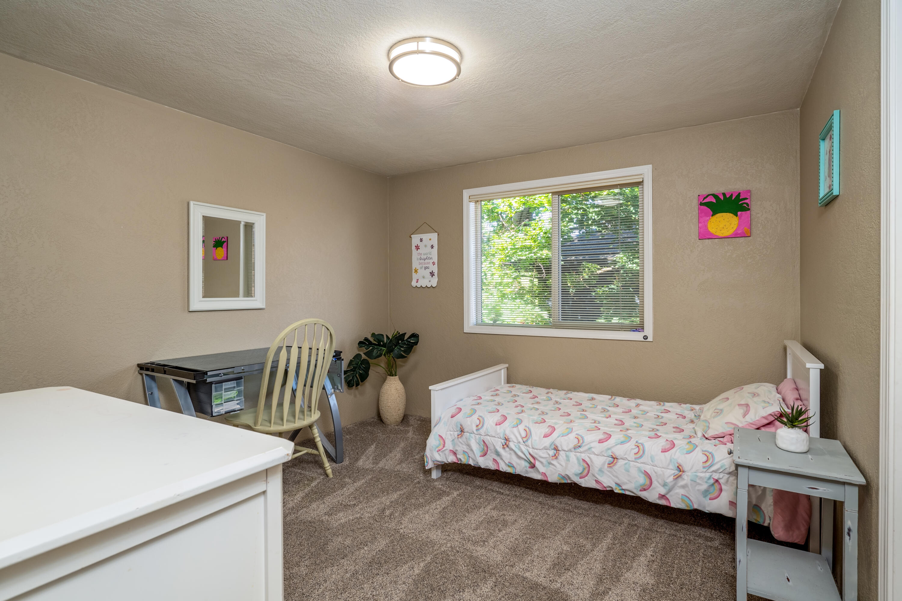 2928 Flint Ridge Avenue Medford, OR 97504 - Photo 13 of 33