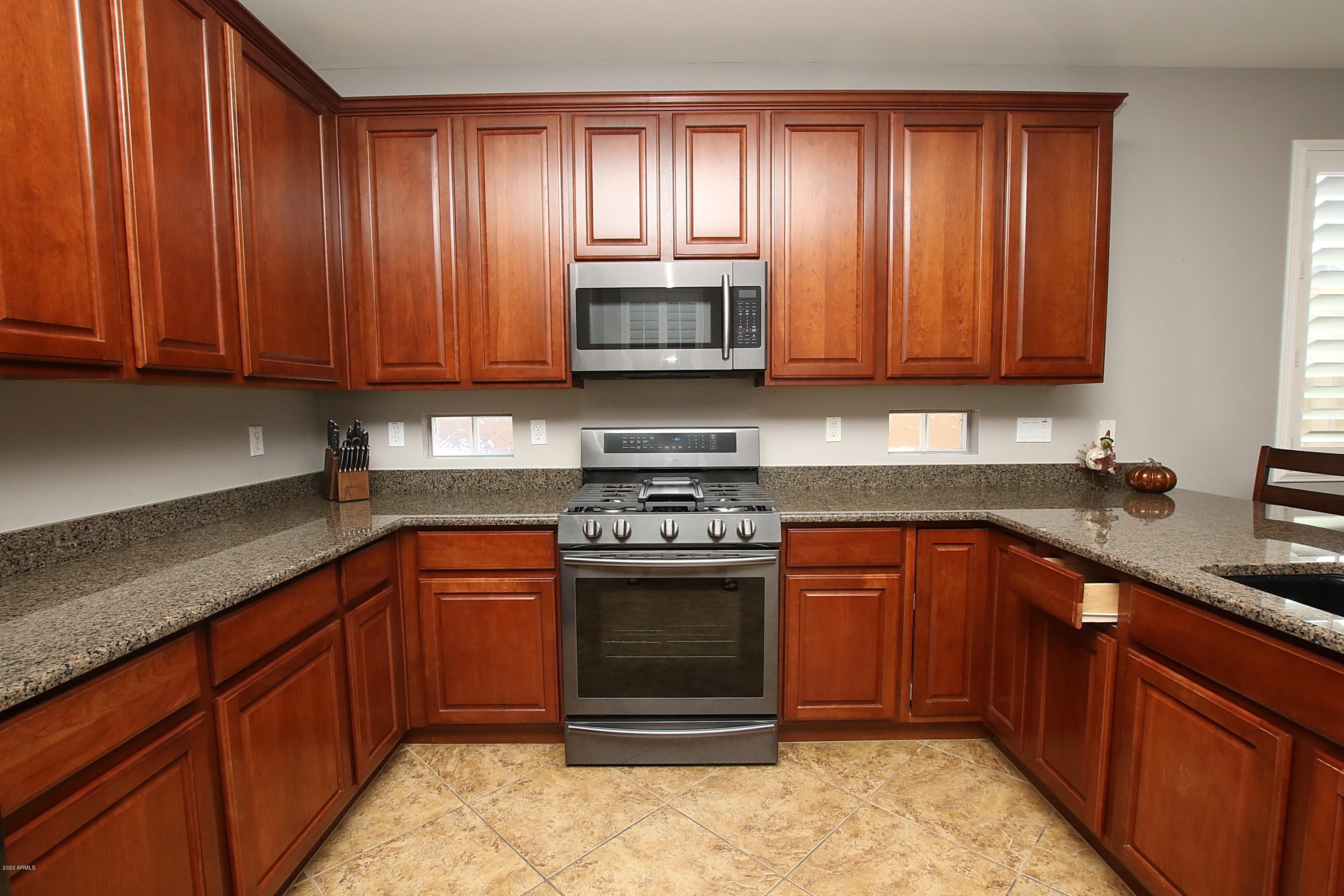 5407 West Red Bird Road Phoenix, AZ 85083 - Photo 3 of 34 AX5A2722
