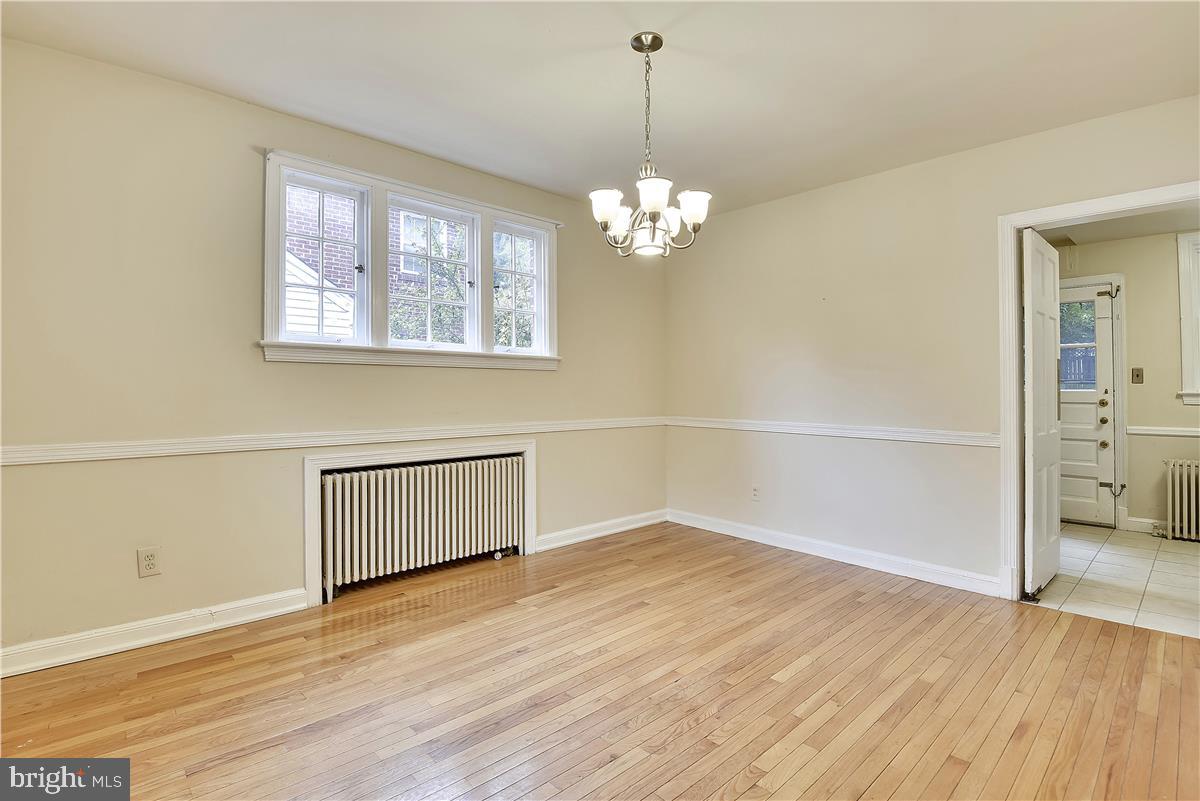 9408 Russell Road Silver Spring, MD 20910 - Photo 7 of 14