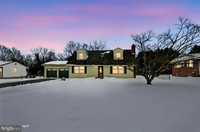 $375,000 | 992 South Old Baltimore Pike, Newark, DE 19702