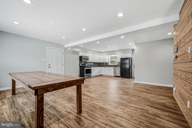 $375,000 | 992 South Old Baltimore Pike, Newark, DE 19702