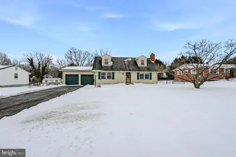 a view of a house with a outdoor space