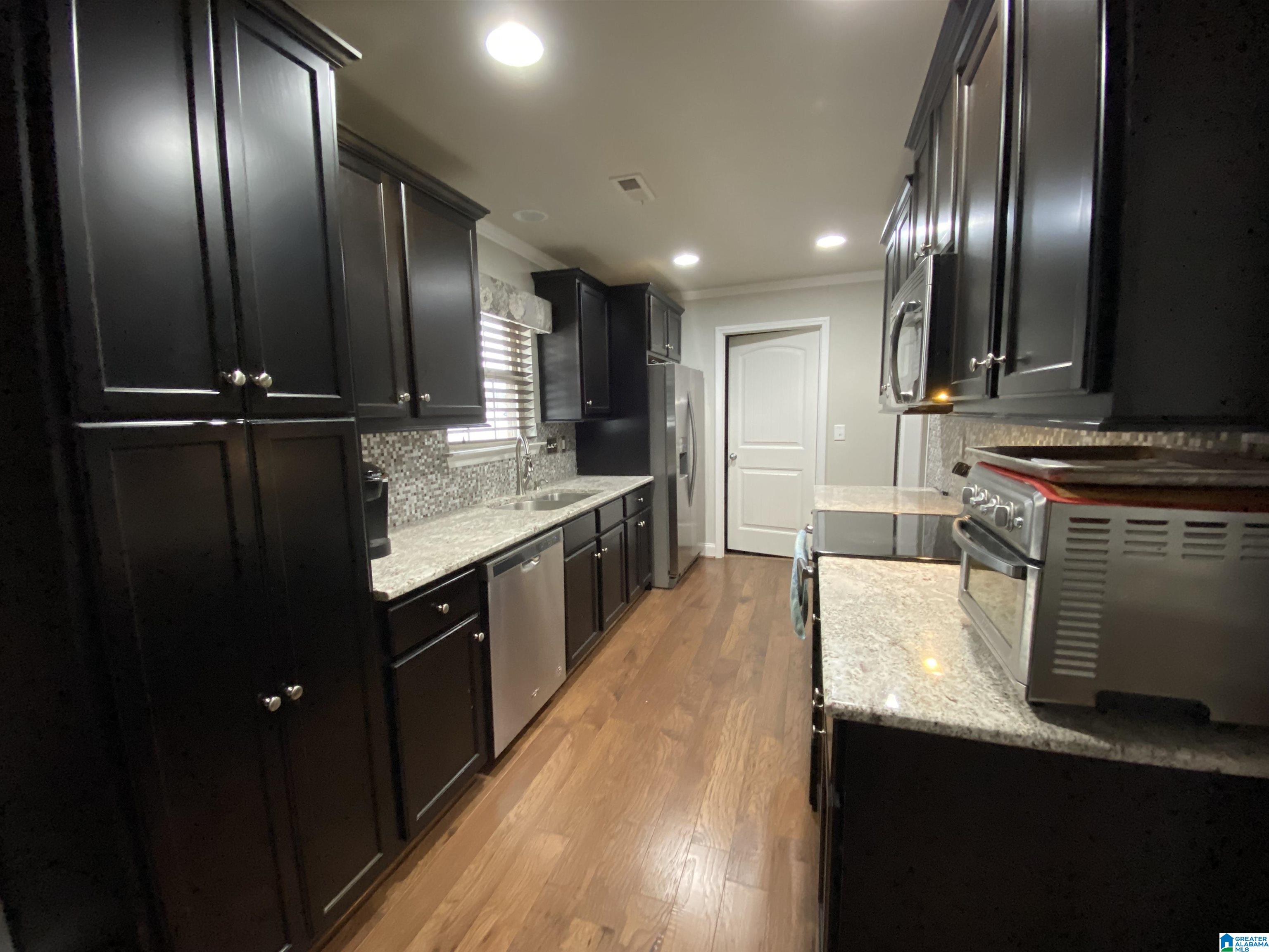154 Grasonville Road Alabaster, AL 35007 - Photo 11 of 37