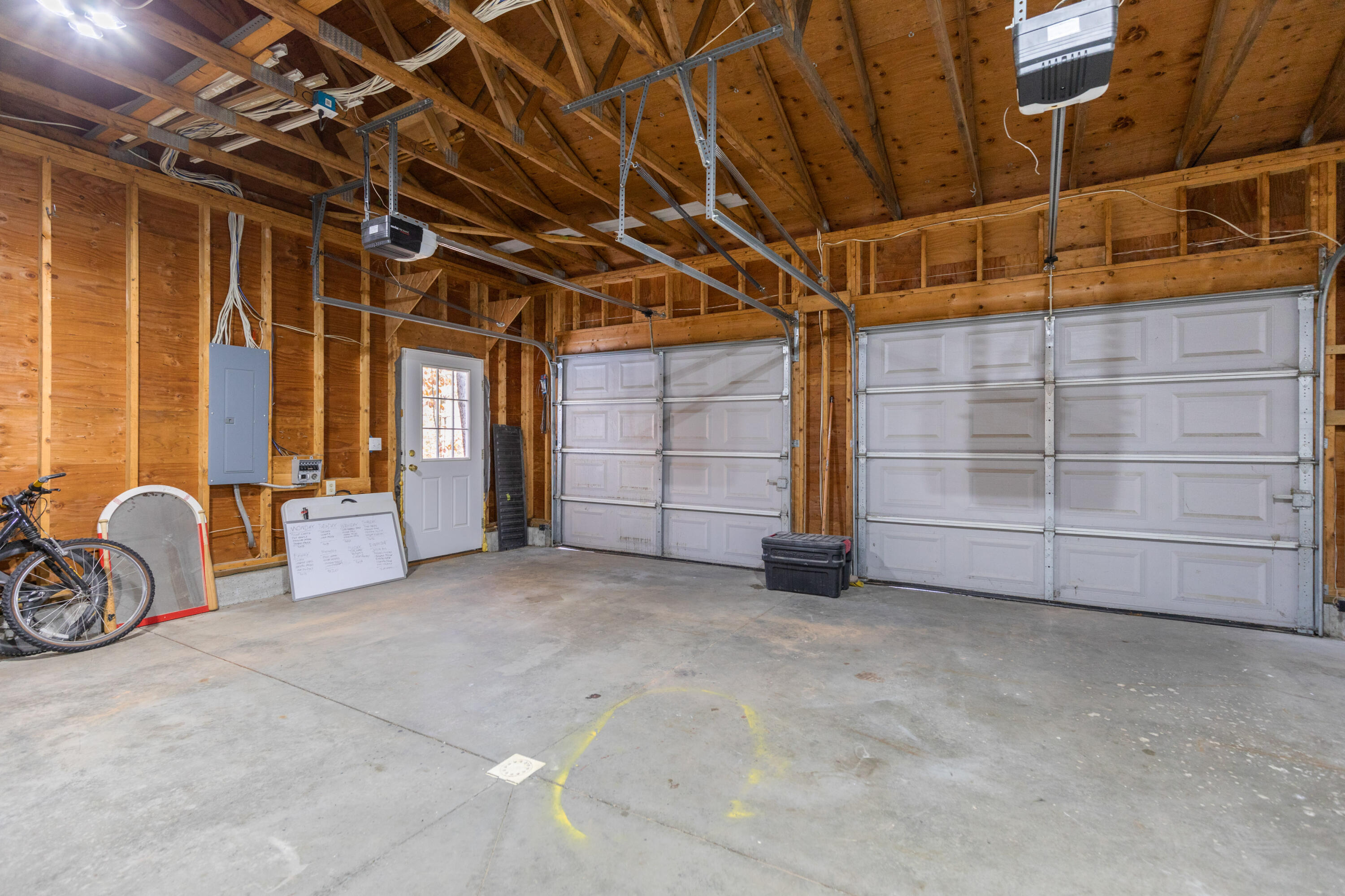 10 Harding Drive Windham, ME 04062 - Photo 24 of 30 10 Harding Garage_003