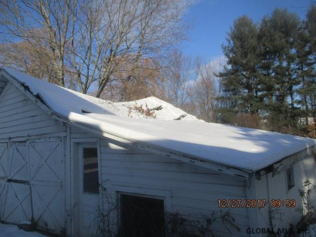 333B Watervliet Shaker Road Colonie, NY 12189 - Photo 6 of 25 Photo 6