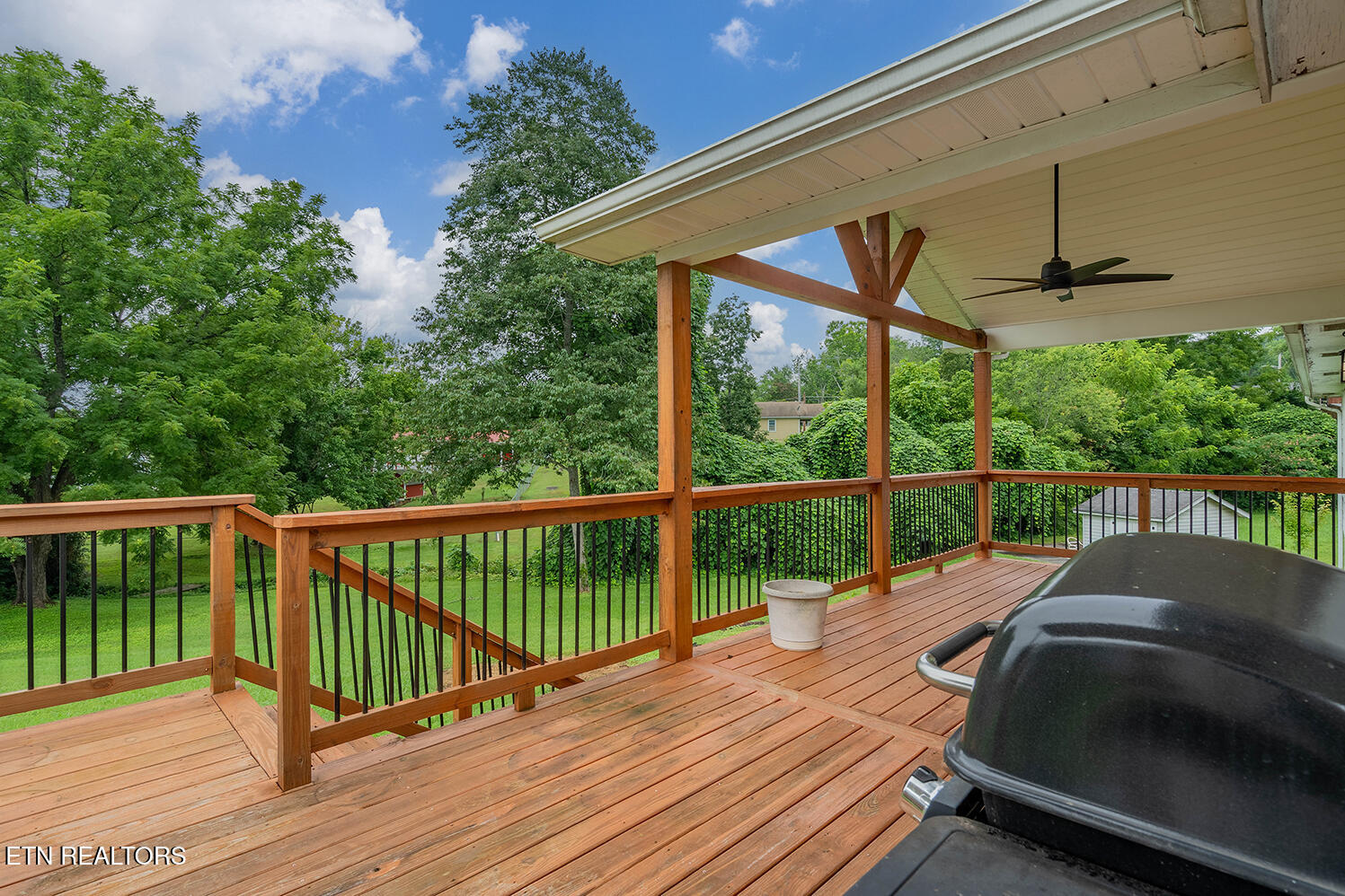 104 West Sheridan Place Oak Ridge, TN 37830 - Photo 16 of 19 A7301234-HDR