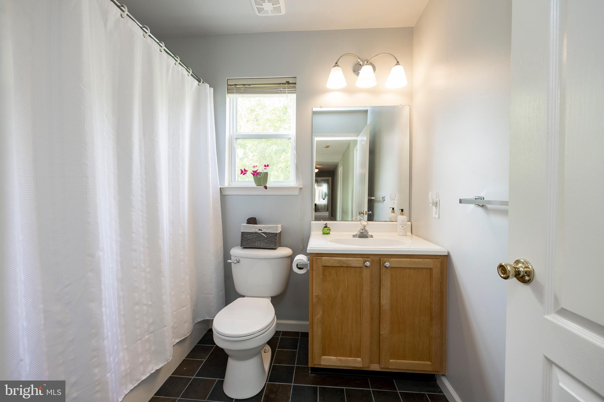 24 Highgate Circle Spring City, PA 19475 - Photo 32 of 52 Upper Level Bathroom