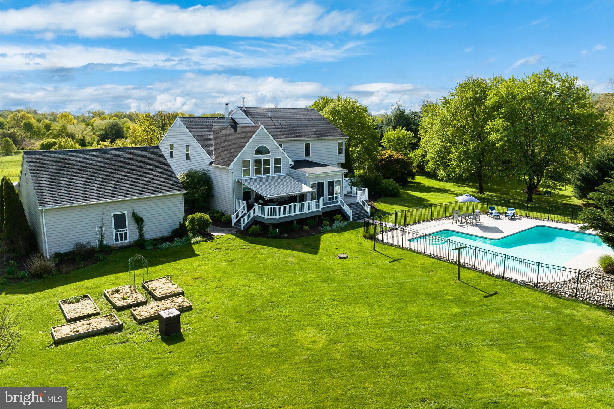 24 Highgate Circle Spring City, PA 19475 - Photo 44 of 52 Rear Exterior View