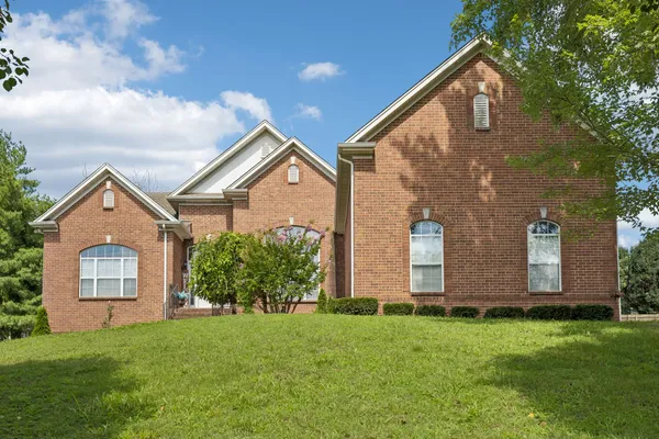 $640,000 | 830 Loretta Drive, Goodlettsville, TN 37072