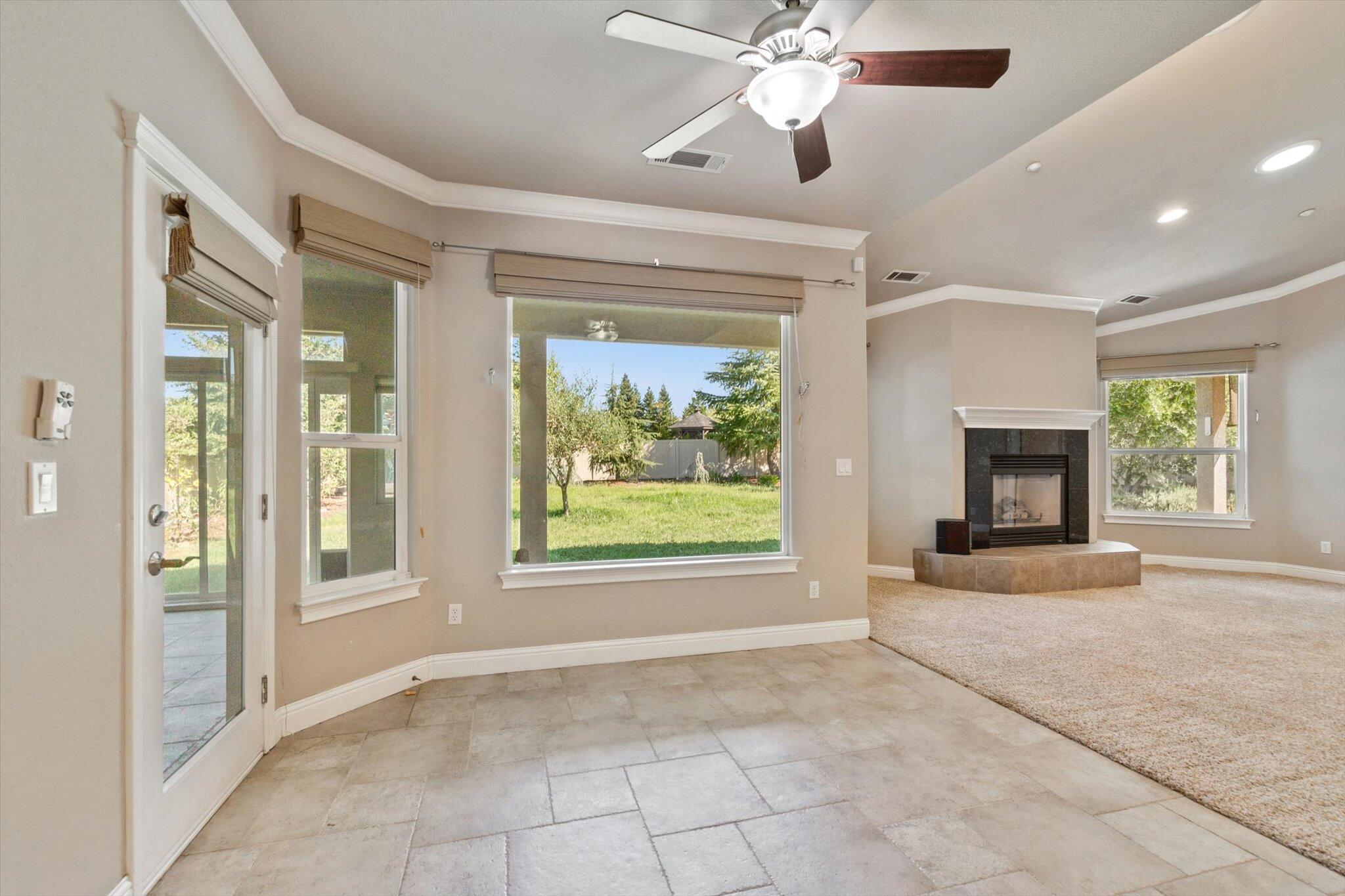 2134 Cadjew Street Redding, CA 96003 - Photo 11 of 48 11-BiggerFlow Real Estate Media-11