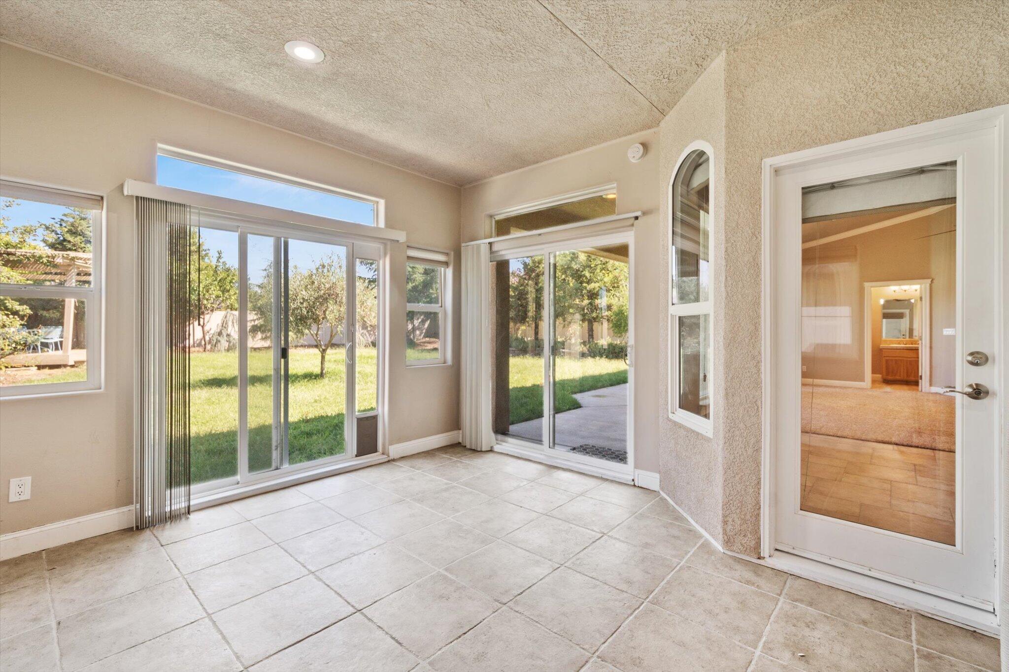 2134 Cadjew Street Redding, CA 96003 - Photo 16 of 48 16-BiggerFlow Real Estate Media-16