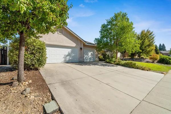 $569,000 | 2134 Cadjew Street, Redding, CA 96003